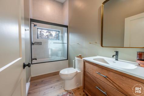 44 Lambs Way Lake Placid NY 12946