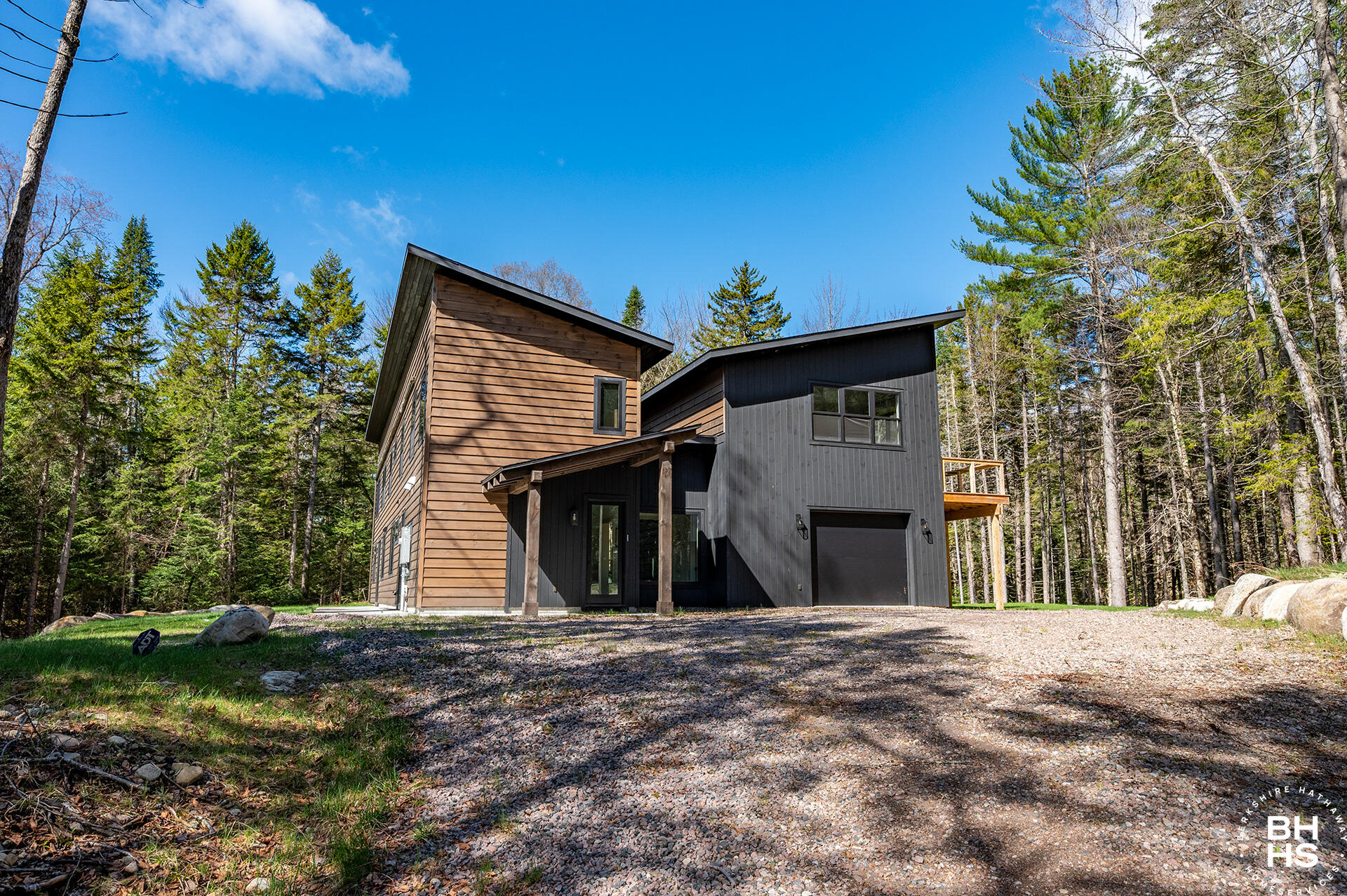 44 Lambs Way Lake Placid NY 12946