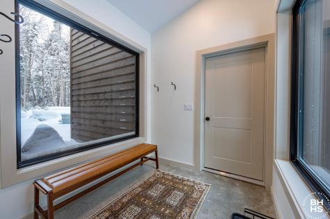 44 Lambs Way Lake Placid NY 12946