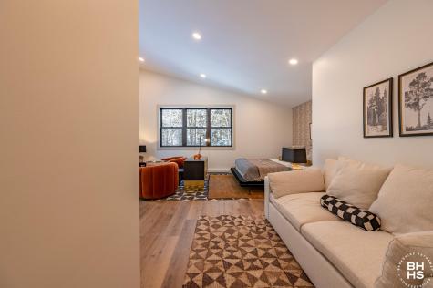 44 Lambs Way Lake Placid NY 12946