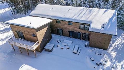 44 Lambs Way Lake Placid NY 12946