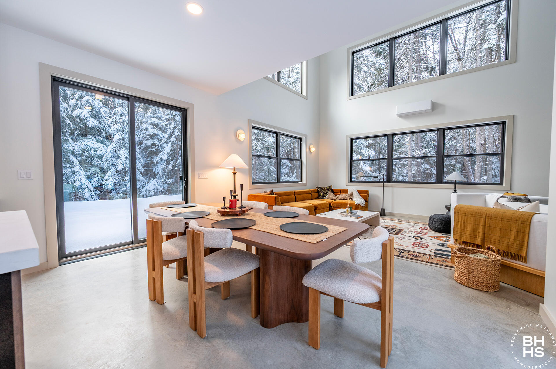 44 Lambs Way Lake Placid NY 12946