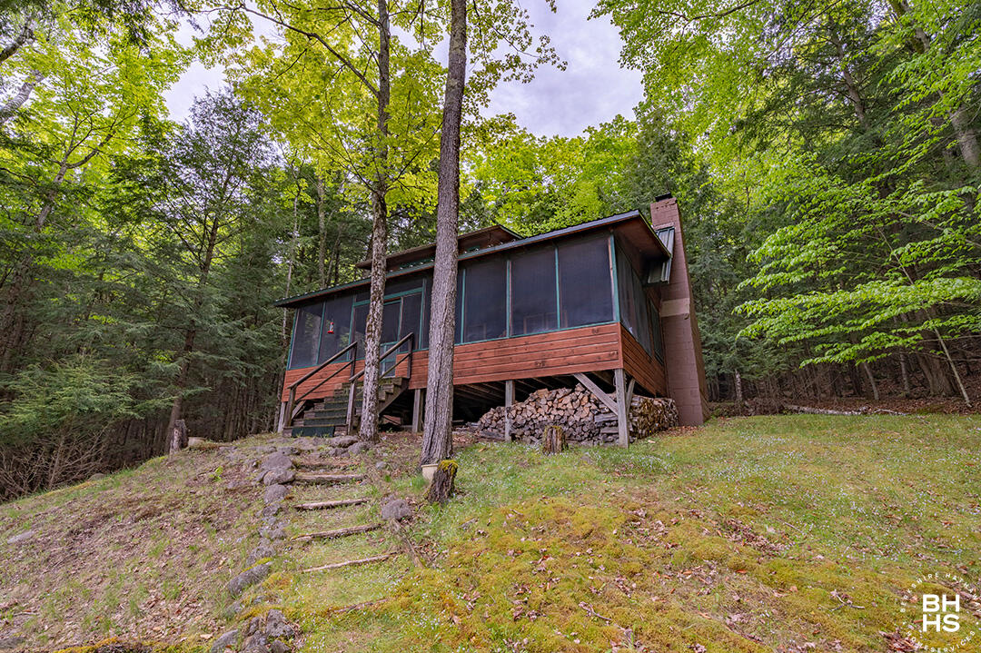 99 Levi Lamb Way Keene NY 12942