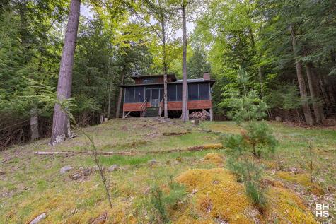 99 Levi Lamb Way Keene NY 12942