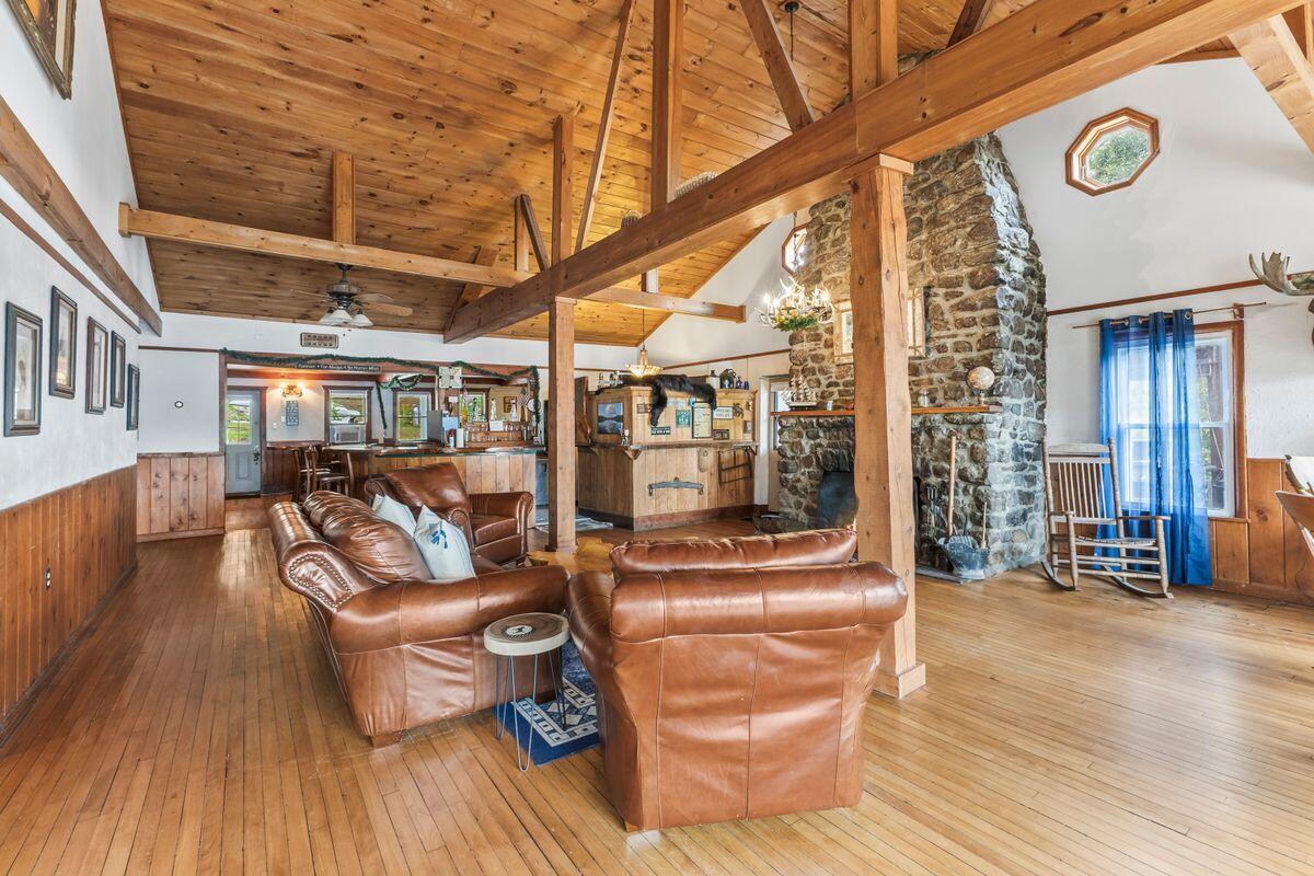 965 Deerland Road Long Lake NY 12847