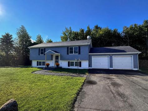 32 Cinnamon Ridge Keeseville NY 12944