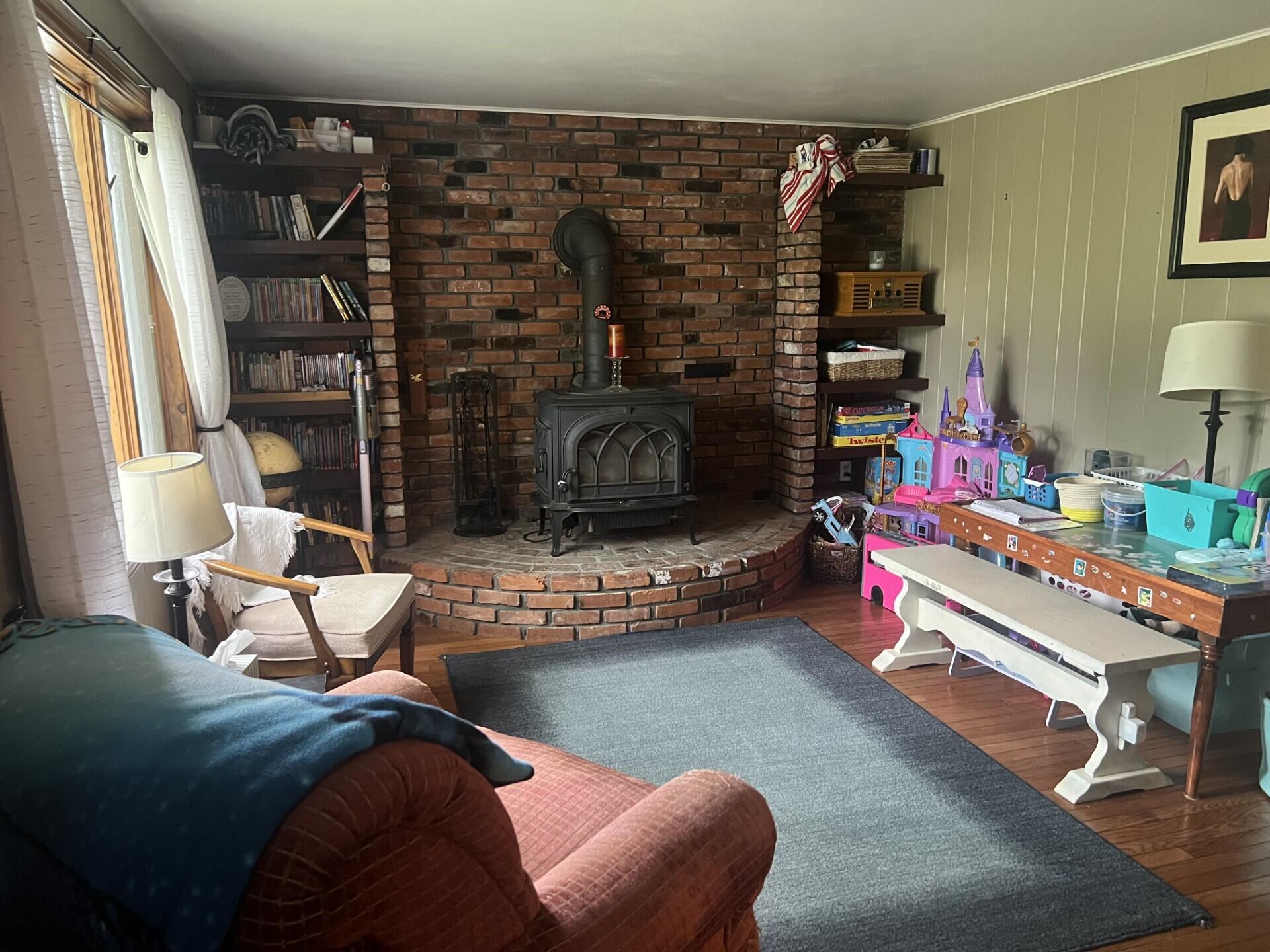 653 Mason Street Morrisonville NY 12962