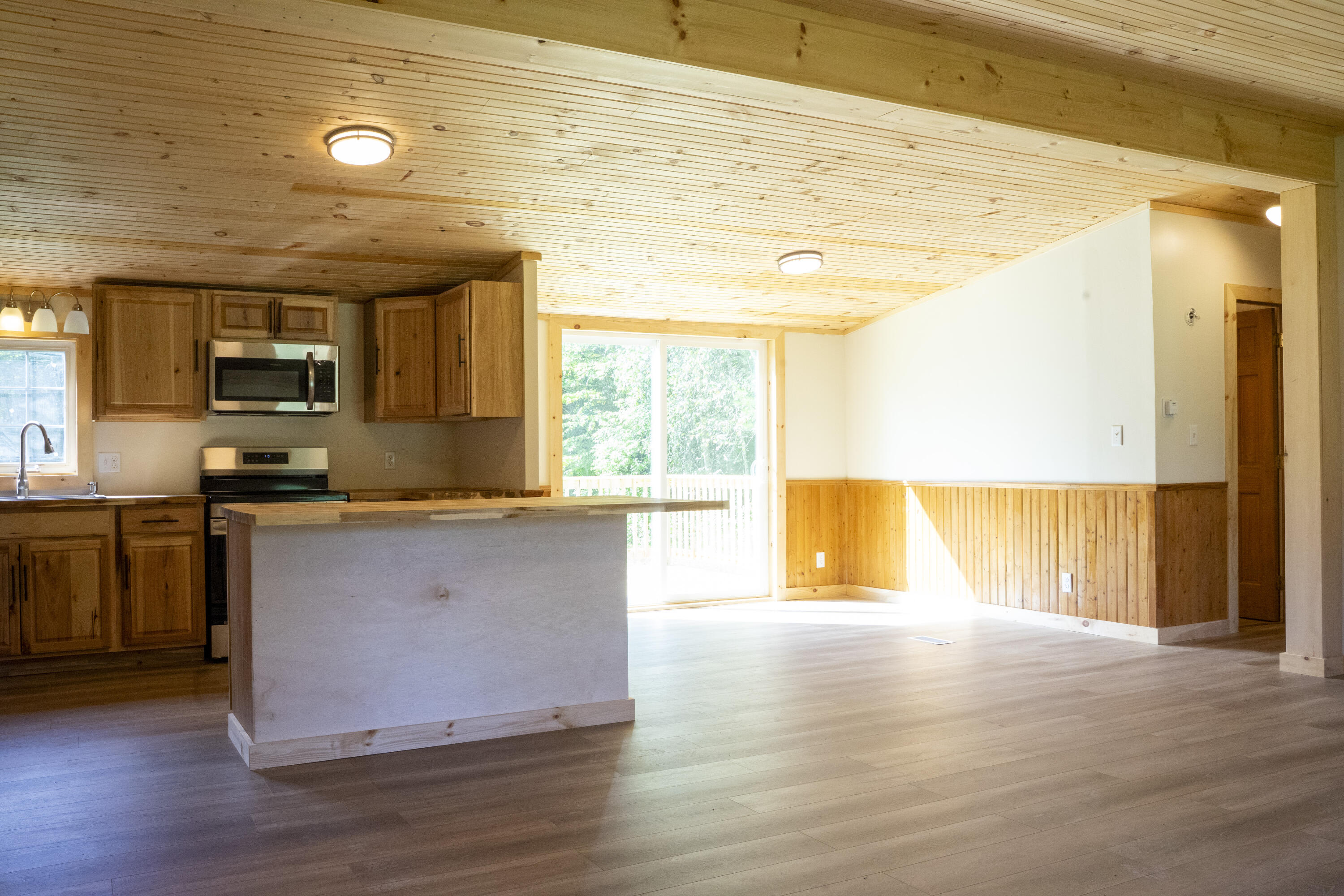 4073 U.s. 11 Mooers Forks NY 12959