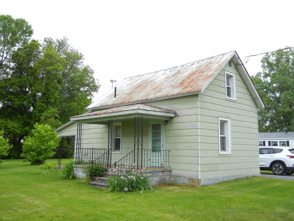 41 Willow Street Champlain NY 12919