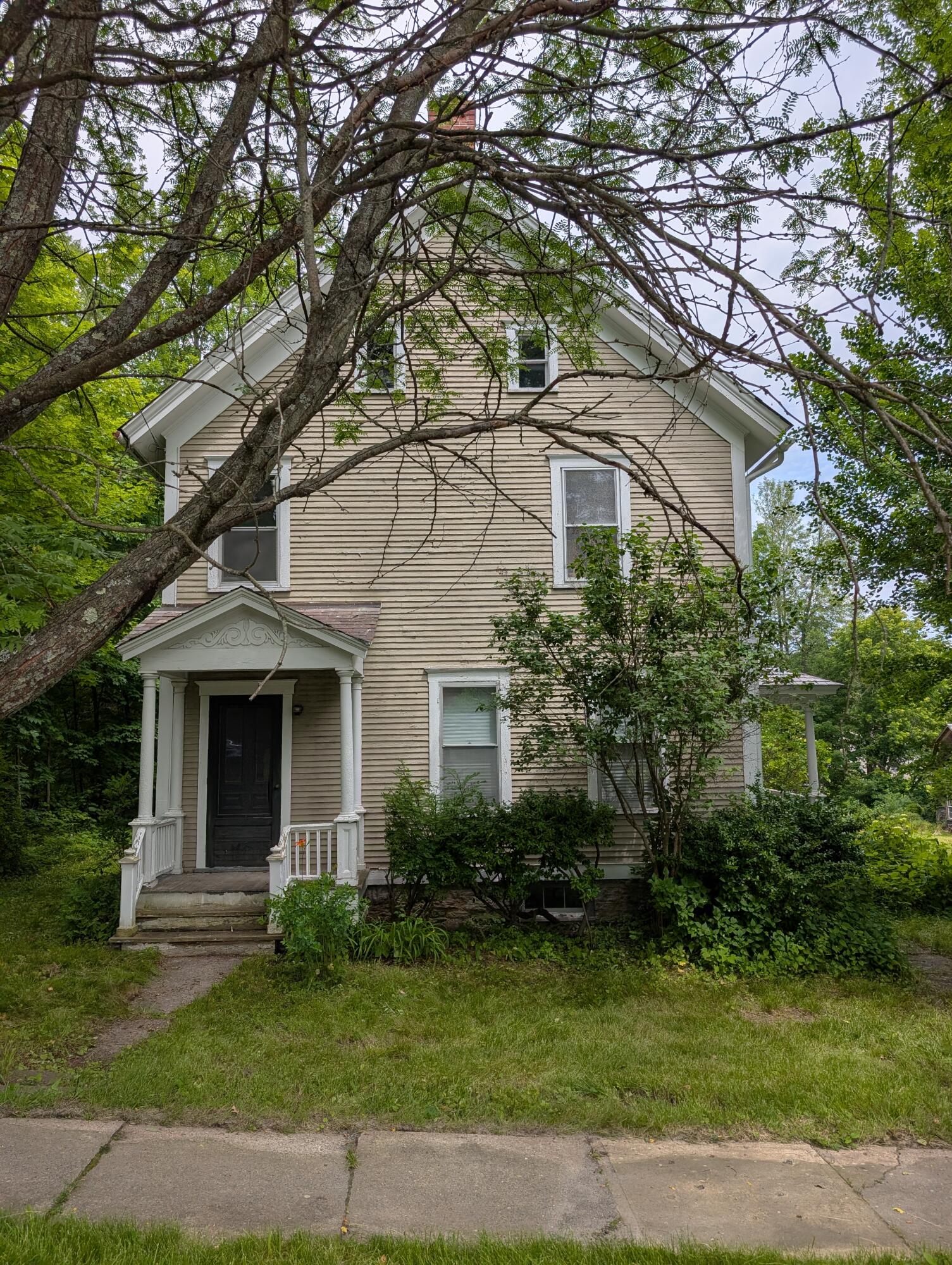 2737 Nys Route 22 Essex NY 12936