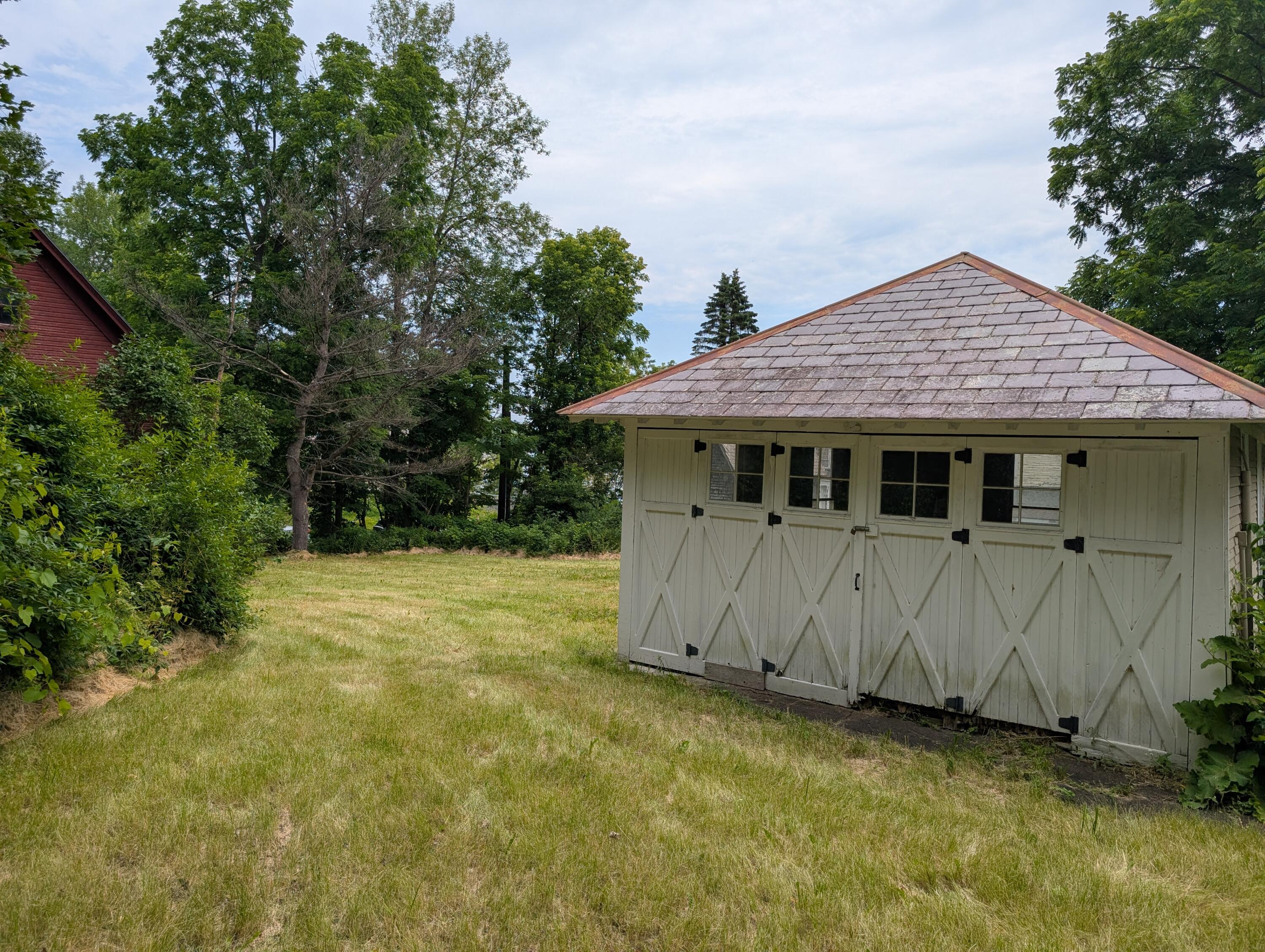 2737 Nys Route 22 Essex NY 12936