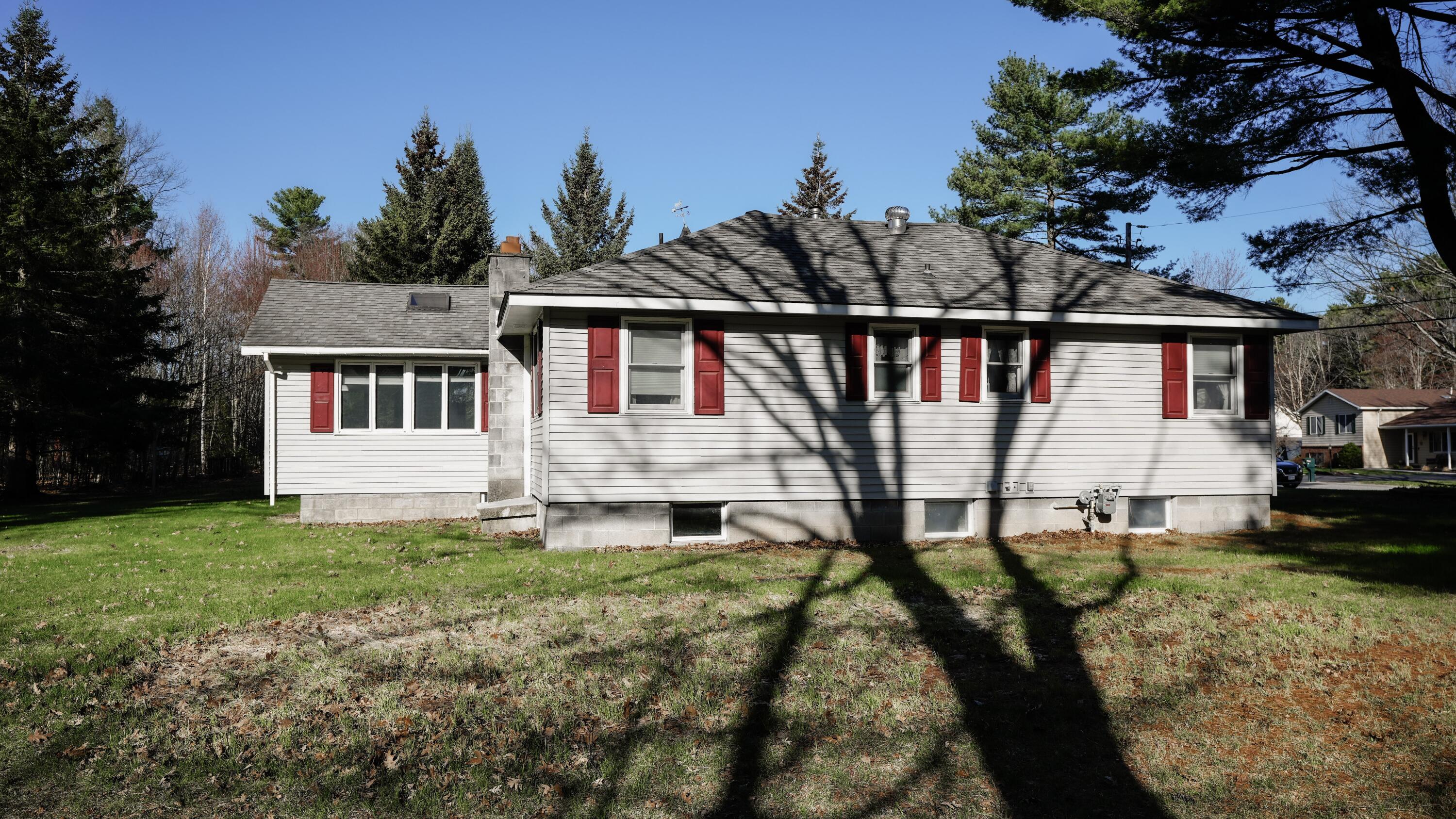 15 Kimberly Lane Morrisonville NY 12962
