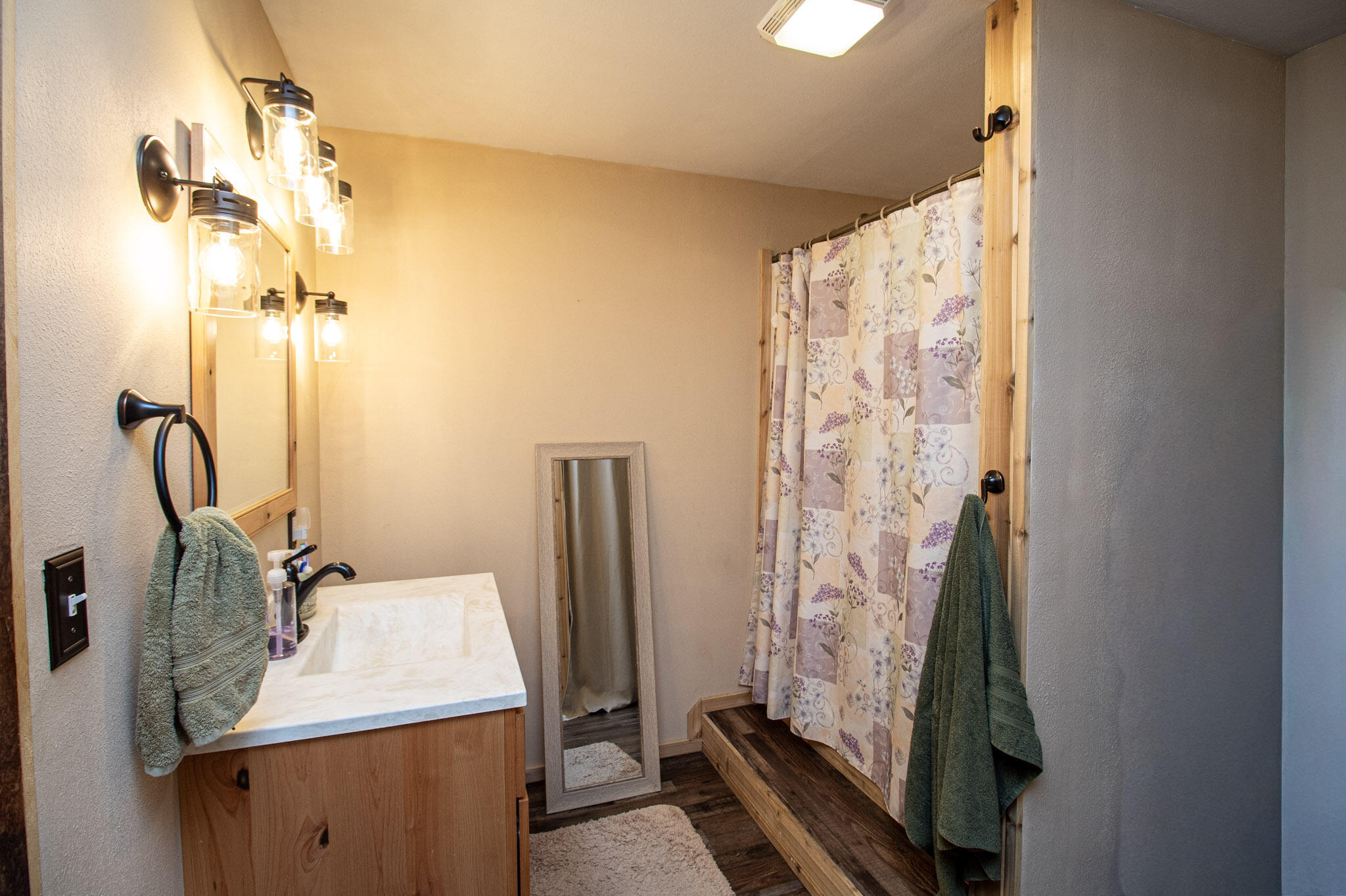16 Genesee Lane Plattsburgh NY 12901