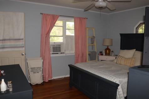 28 Mcintosh Drive Peru NY 12972