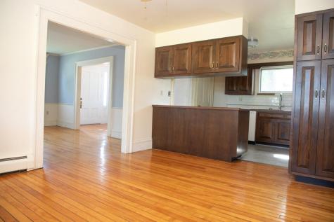 13 Beggs Point Street Essex NY 12936