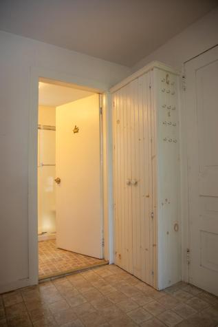 13 Beggs Point Street Essex NY 12936