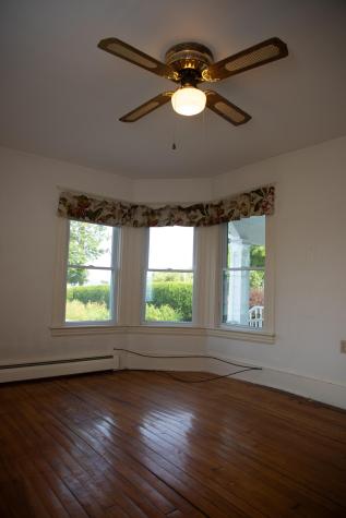 13 Beggs Point Street Essex NY 12936