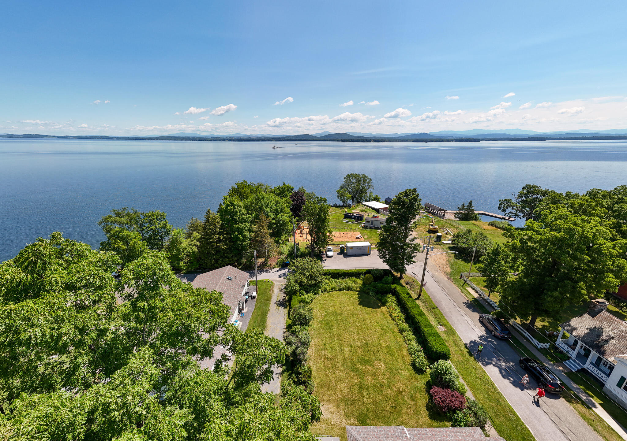 13 Beggs Point Street Essex NY 12936