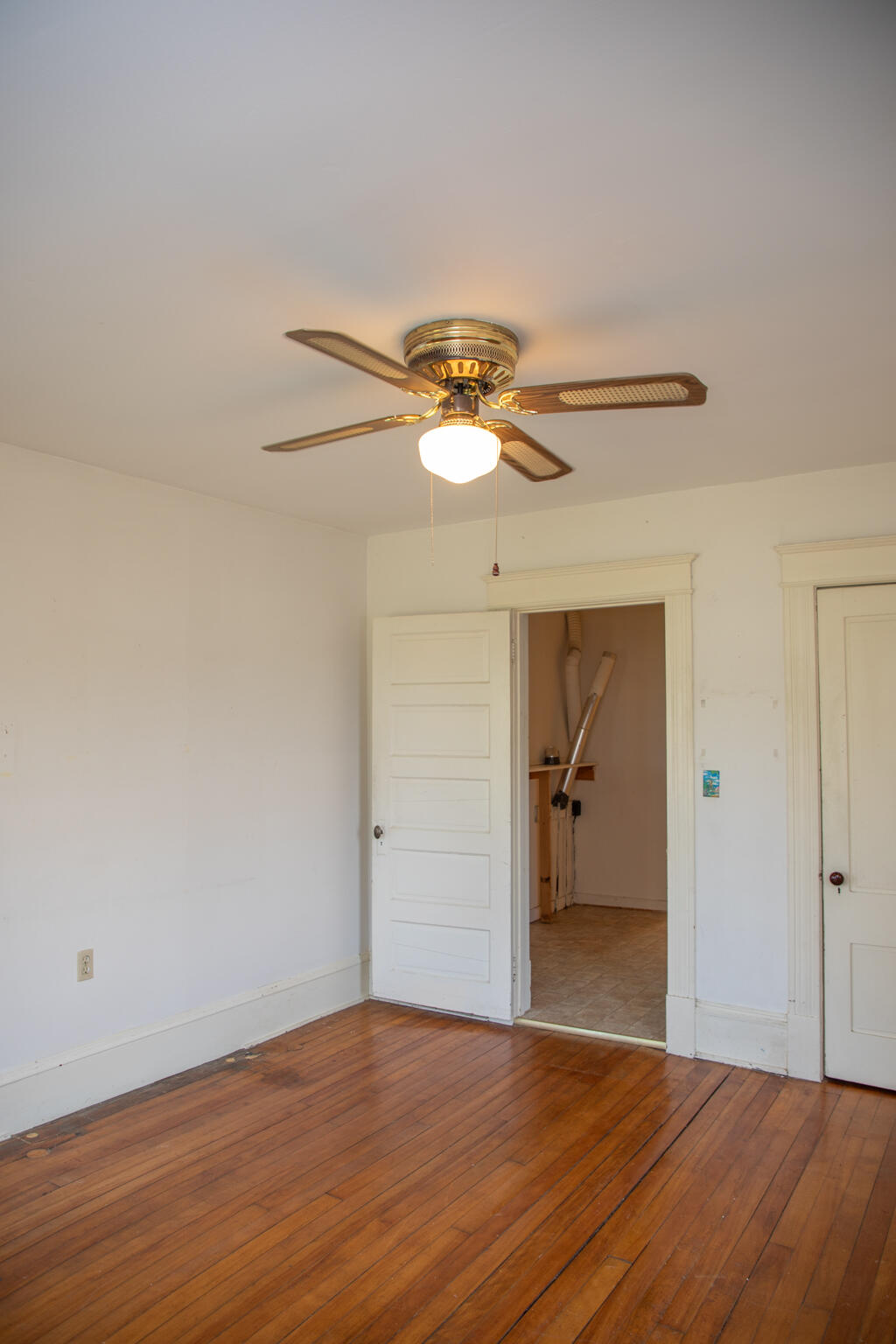 13 Beggs Point Street Essex NY 12936