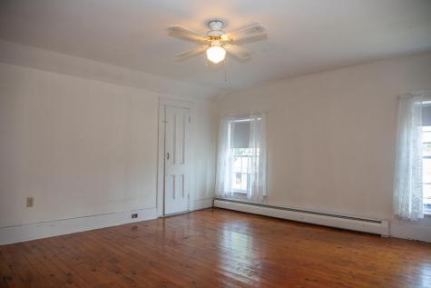 13 Beggs Point Street Essex NY 12936