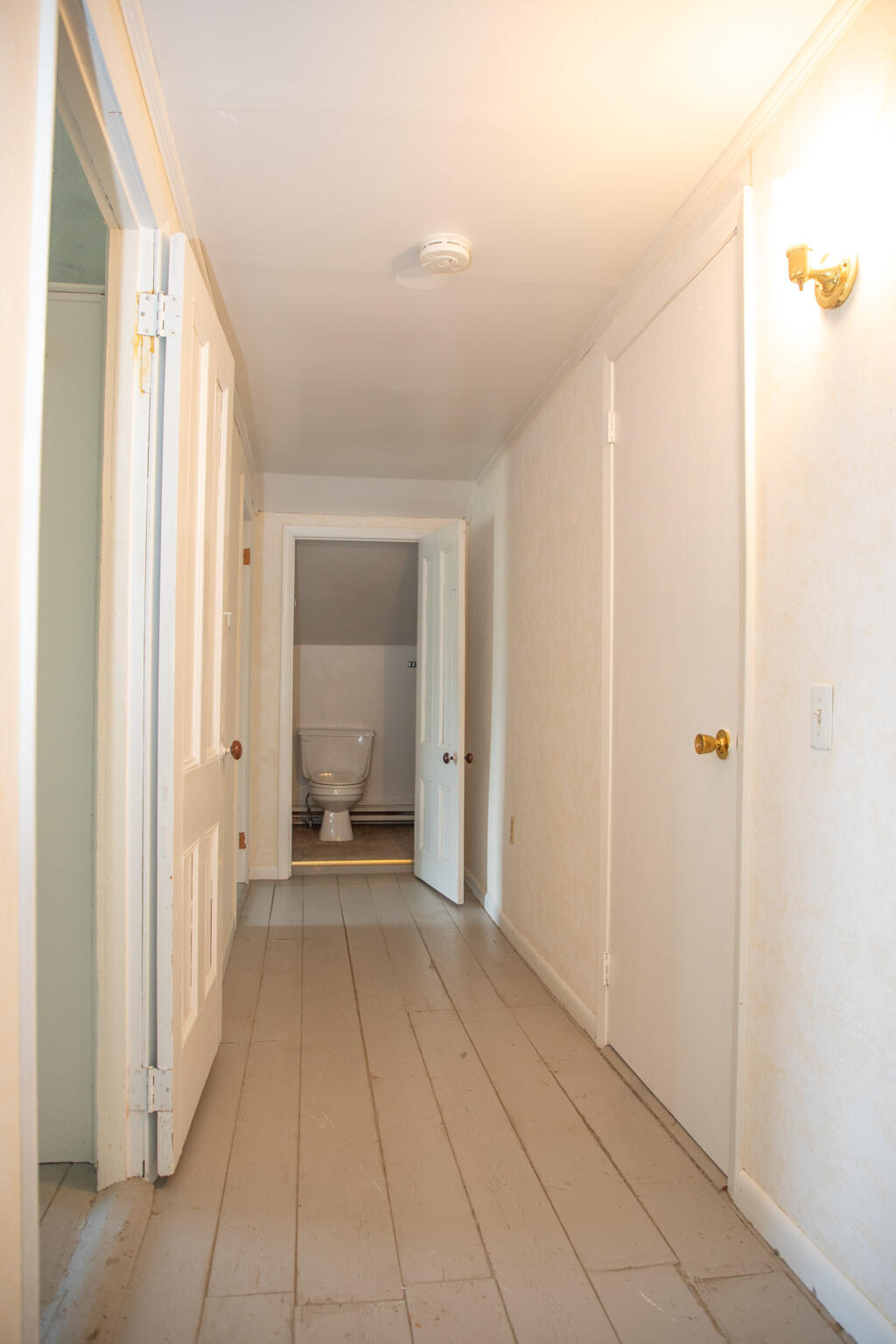 13 Beggs Point Street Essex NY 12936