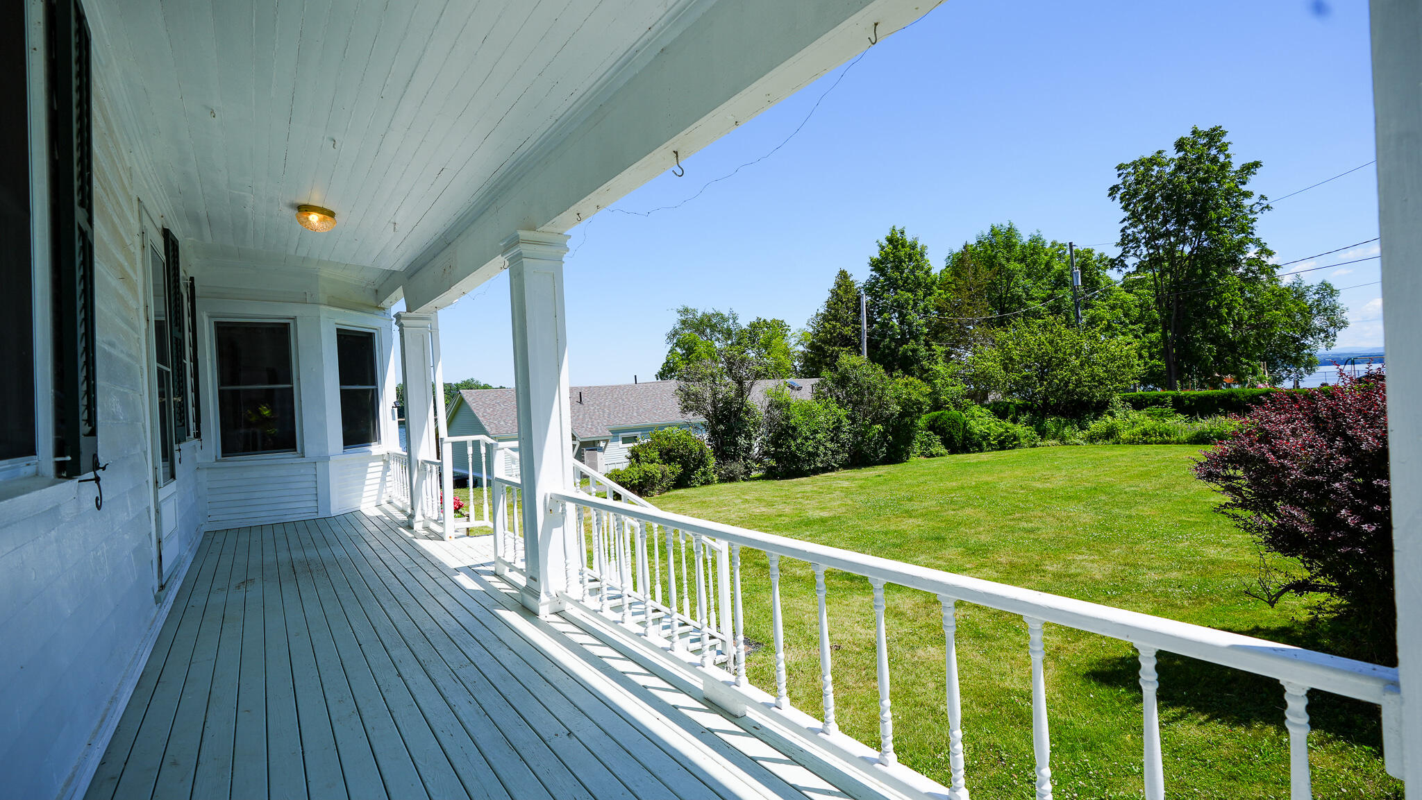 13 Beggs Point Street Essex NY 12936