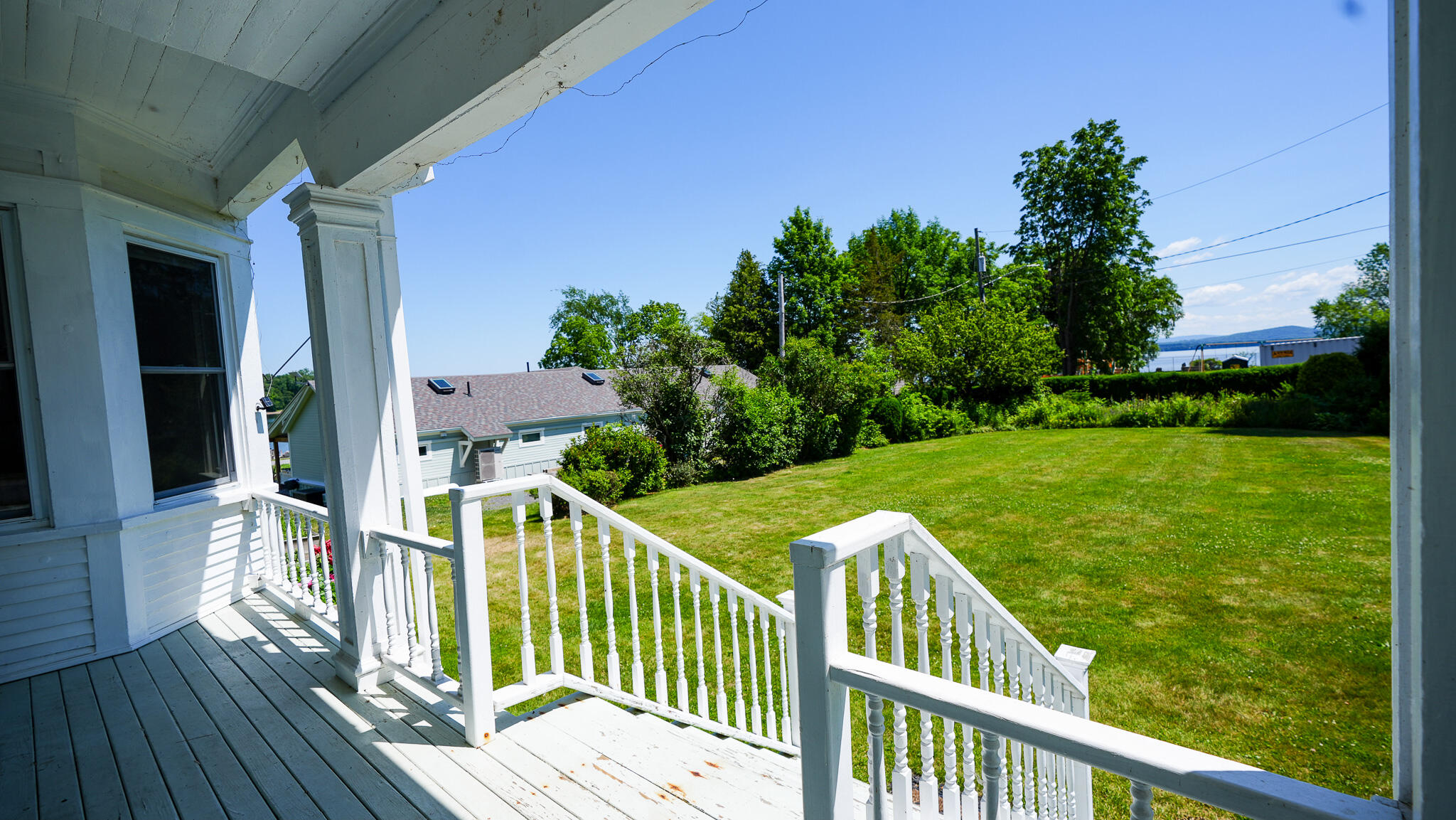13 Beggs Point Street Essex NY 12936