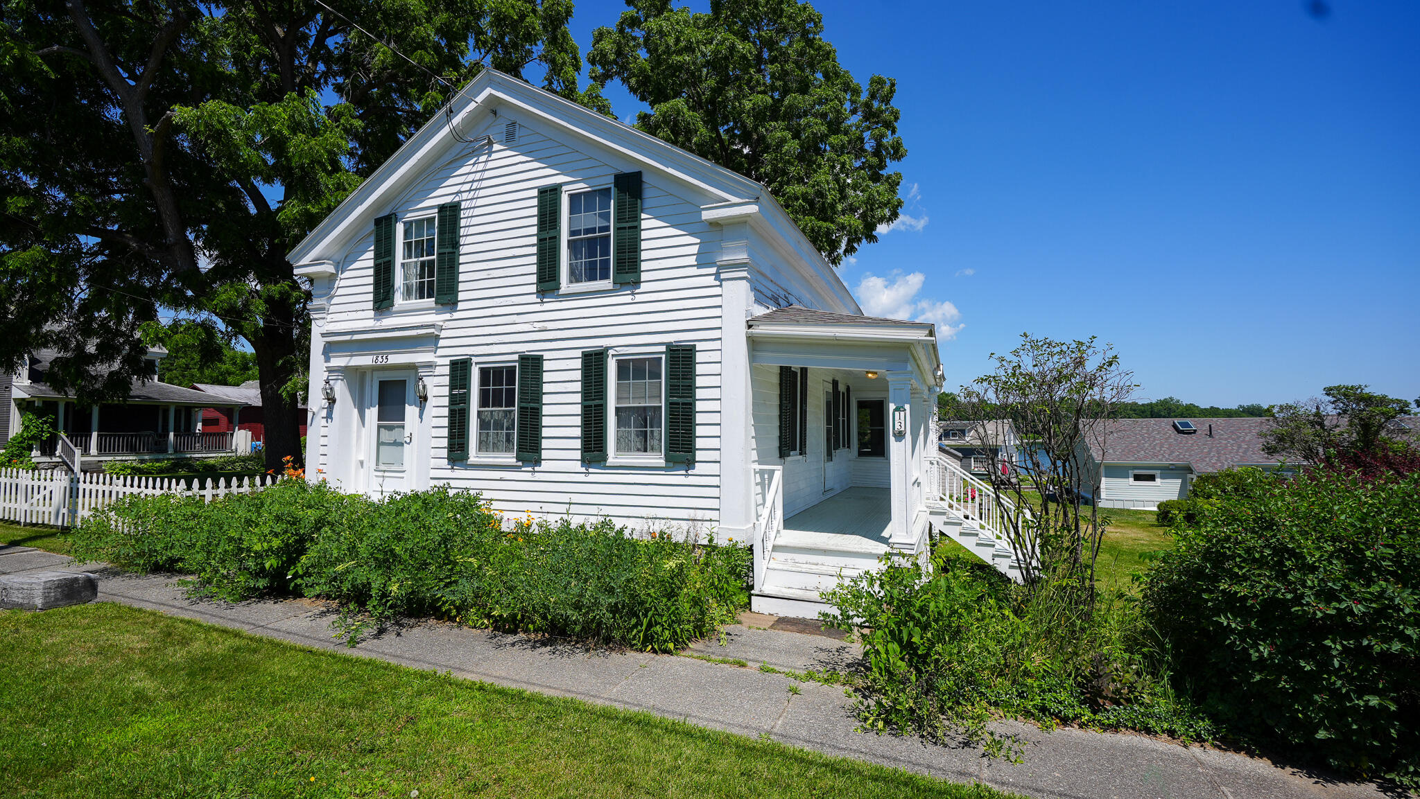 13 Beggs Point Street Essex NY 12936