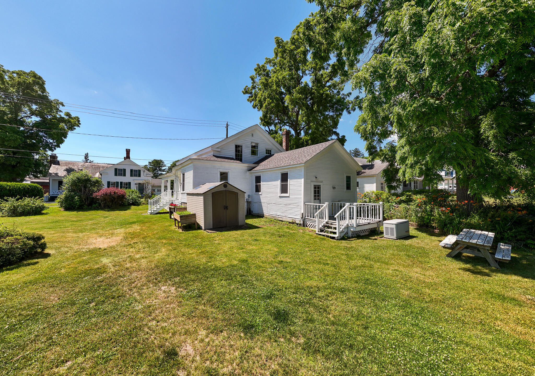 13 Beggs Point Street Essex NY 12936