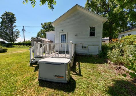 13 Beggs Point Street Essex NY 12936
