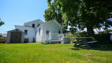 13 Beggs Point Street Essex NY 12936