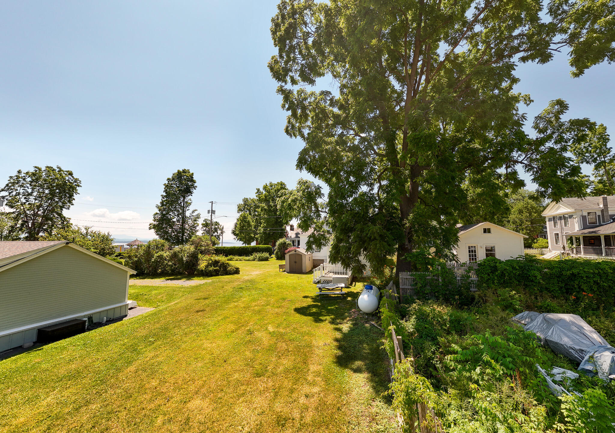 13 Beggs Point Street Essex NY 12936