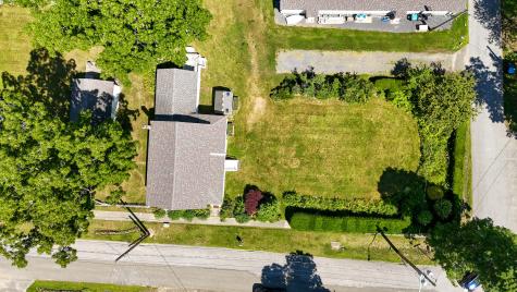 13 Beggs Point Street Essex NY 12936