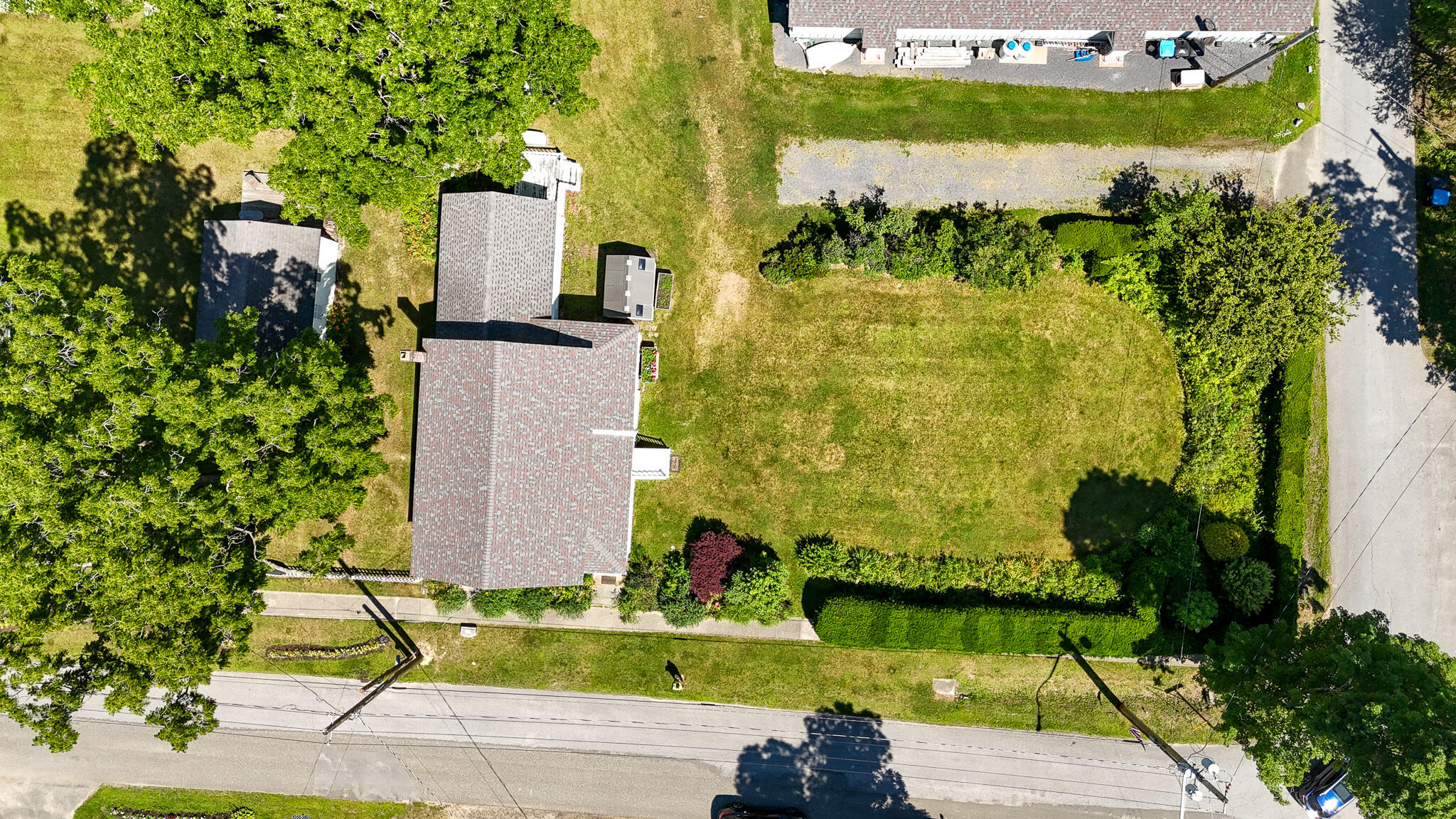 13 Beggs Point Street Essex NY 12936