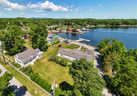 13 Beggs Point Street Essex NY 12936