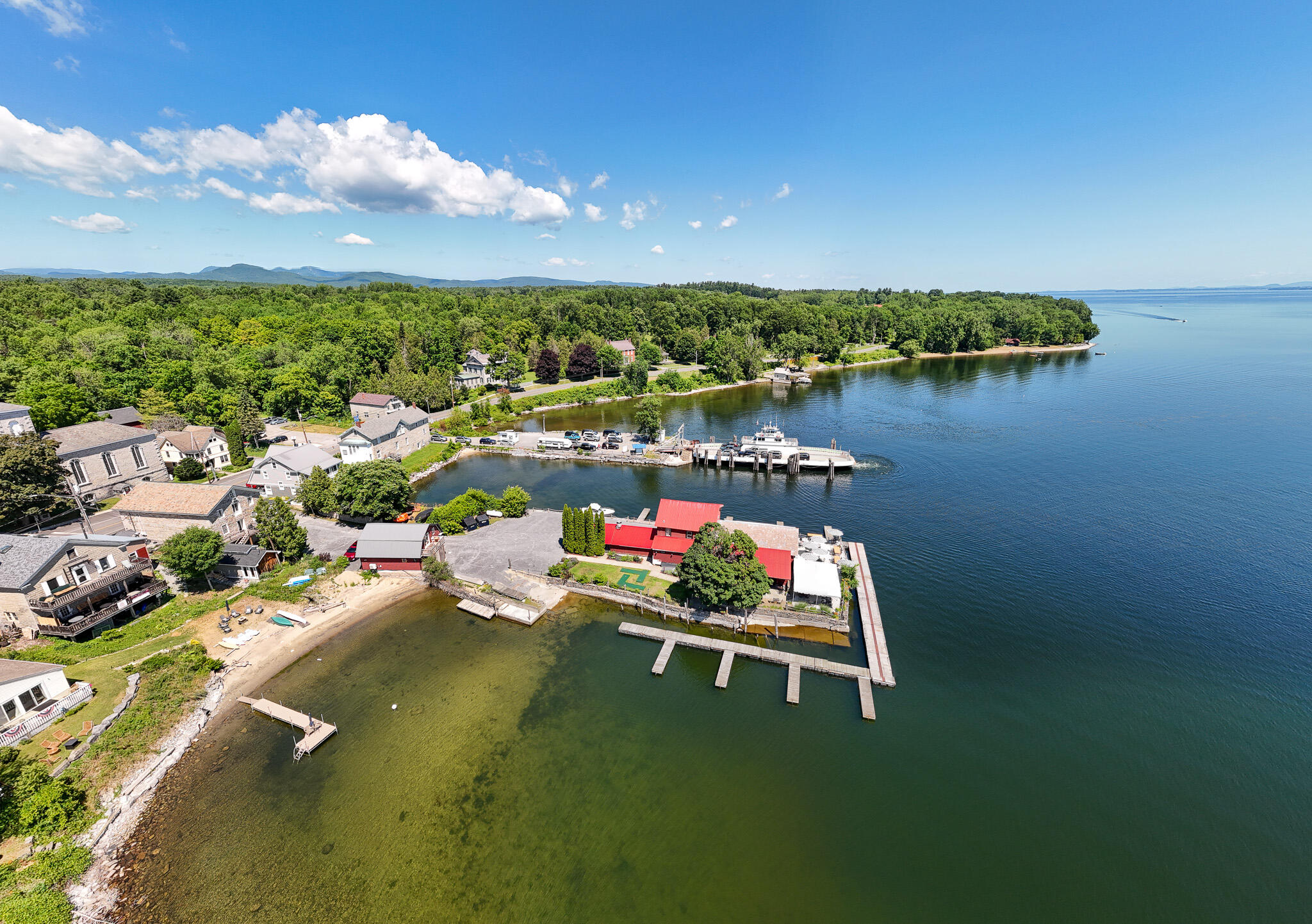 13 Beggs Point Street Essex NY 12936