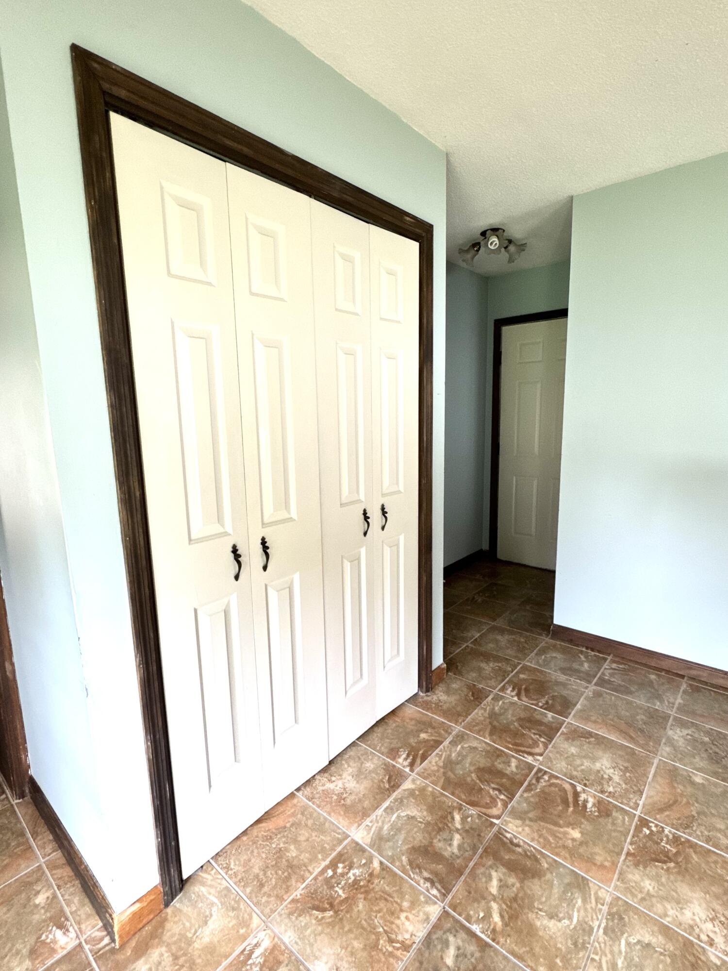 8 Chapman Street Rouses Point NY 12979