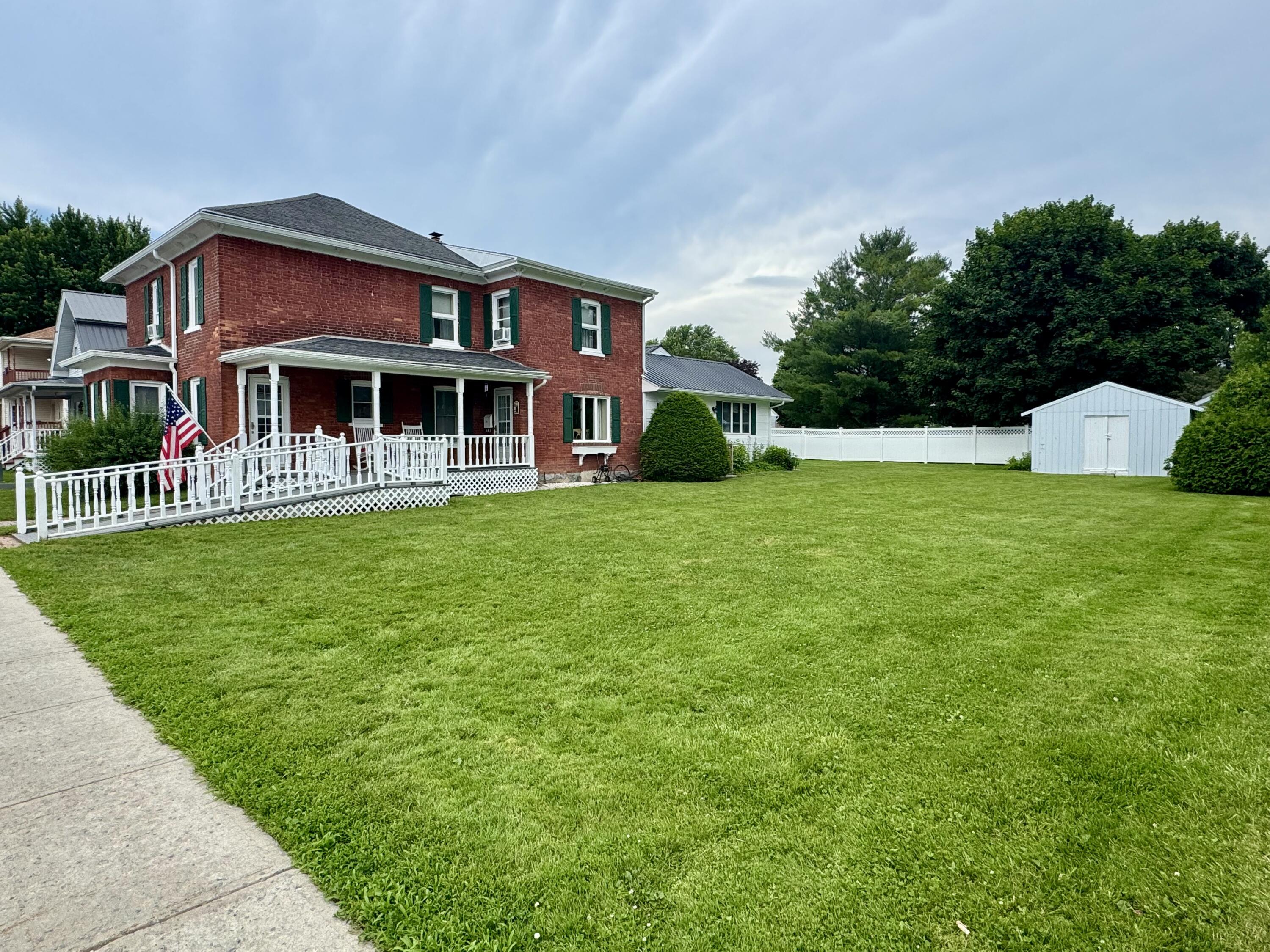 8 Chapman Street Rouses Point NY 12979