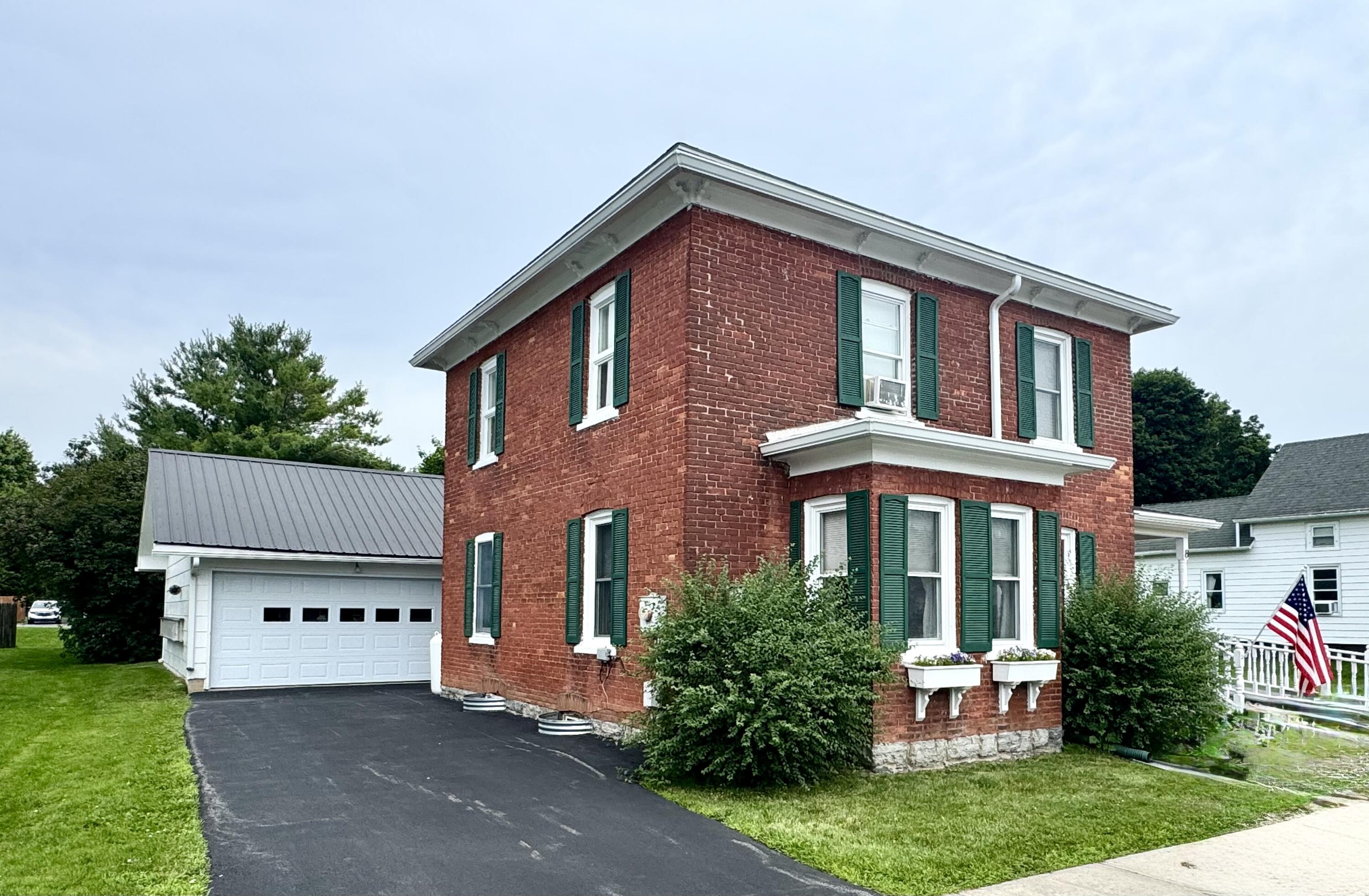 8 Chapman Street Rouses Point NY 12979