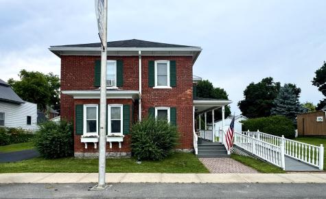 8 Chapman Street Rouses Point NY 12979