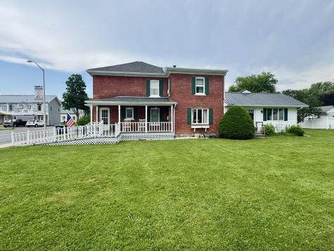 8 Chapman Street Rouses Point NY 12979