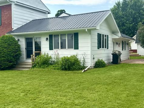 8 Chapman Street Rouses Point NY 12979