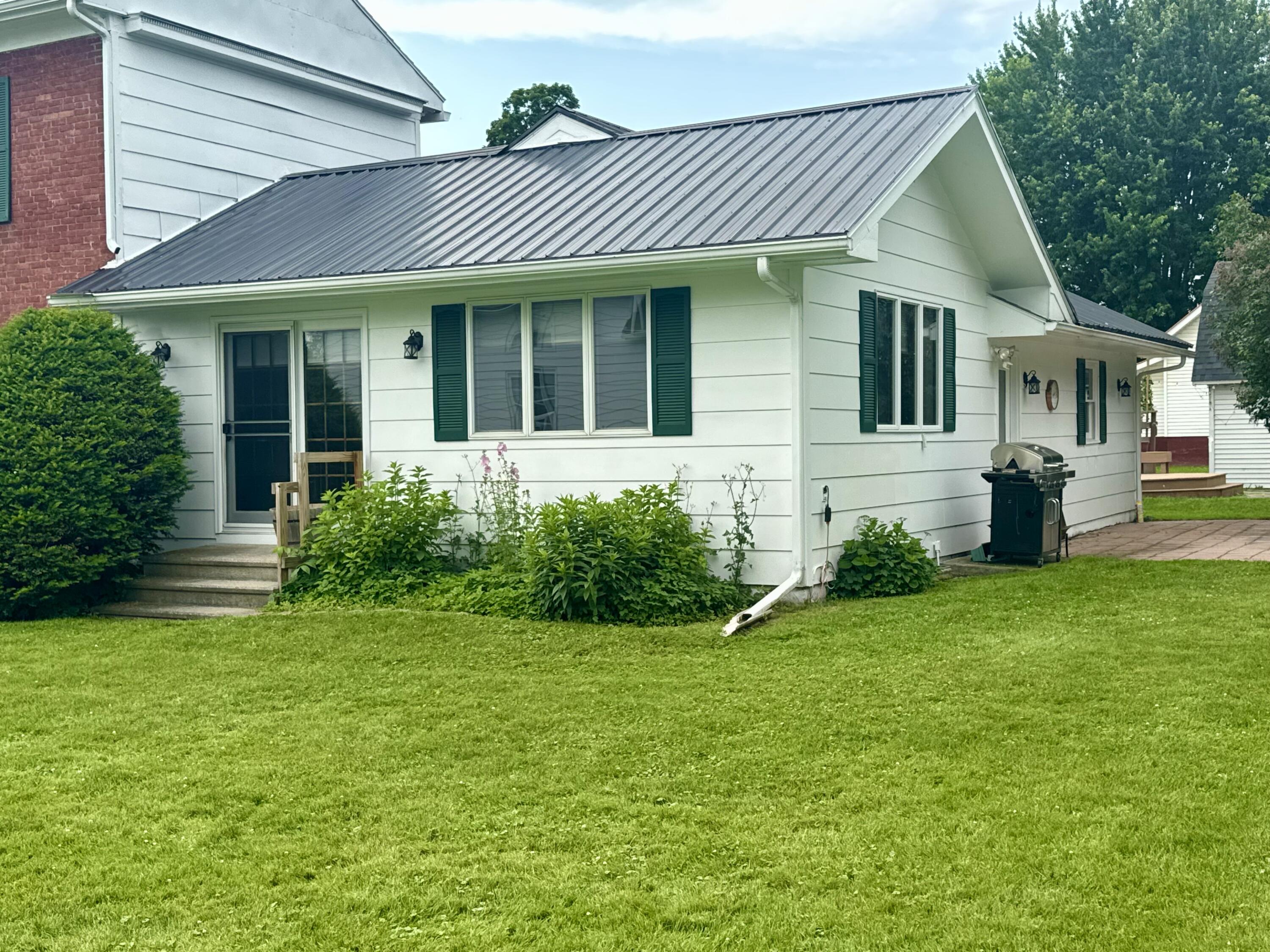 8 Chapman Street Rouses Point NY 12979