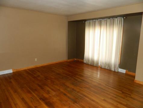8 School Street Peru NY 12972