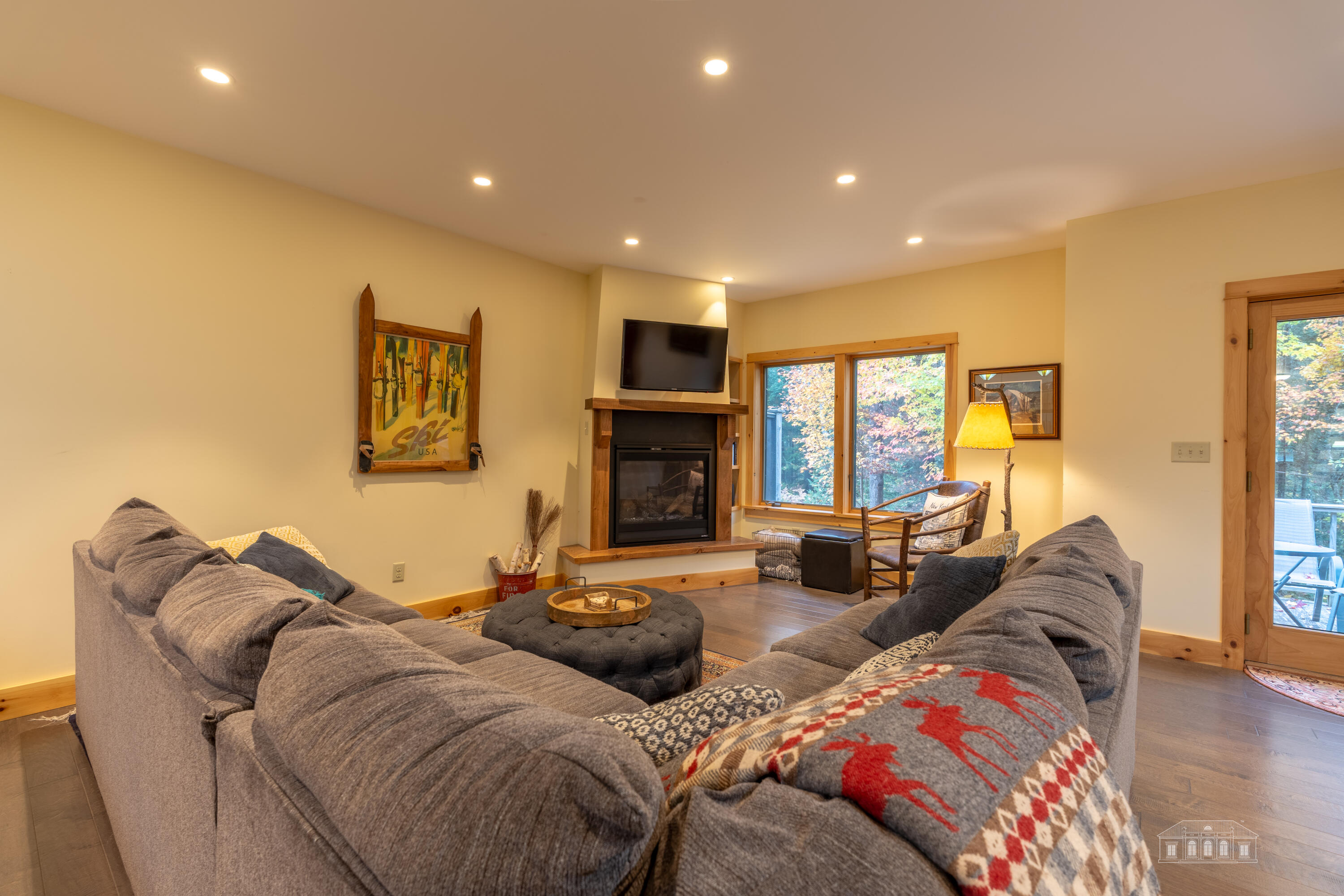 17 Cimarron Trail Lake Placid NY 12946