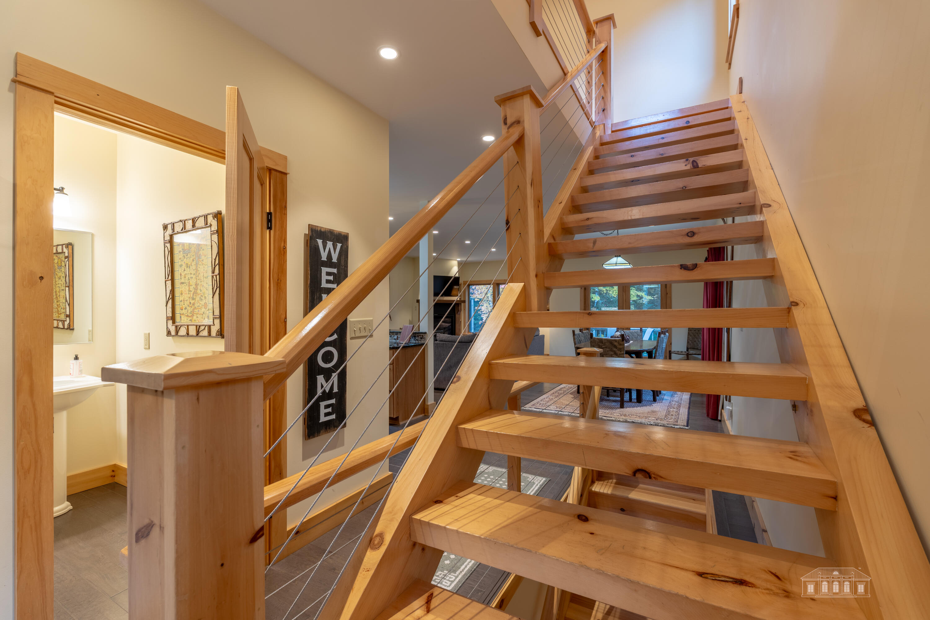 17 Cimarron Trail Lake Placid NY 12946