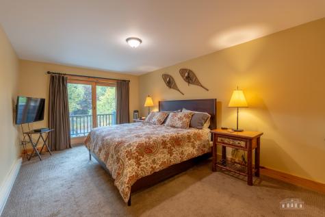 17 Cimarron Trail Lake Placid NY 12946