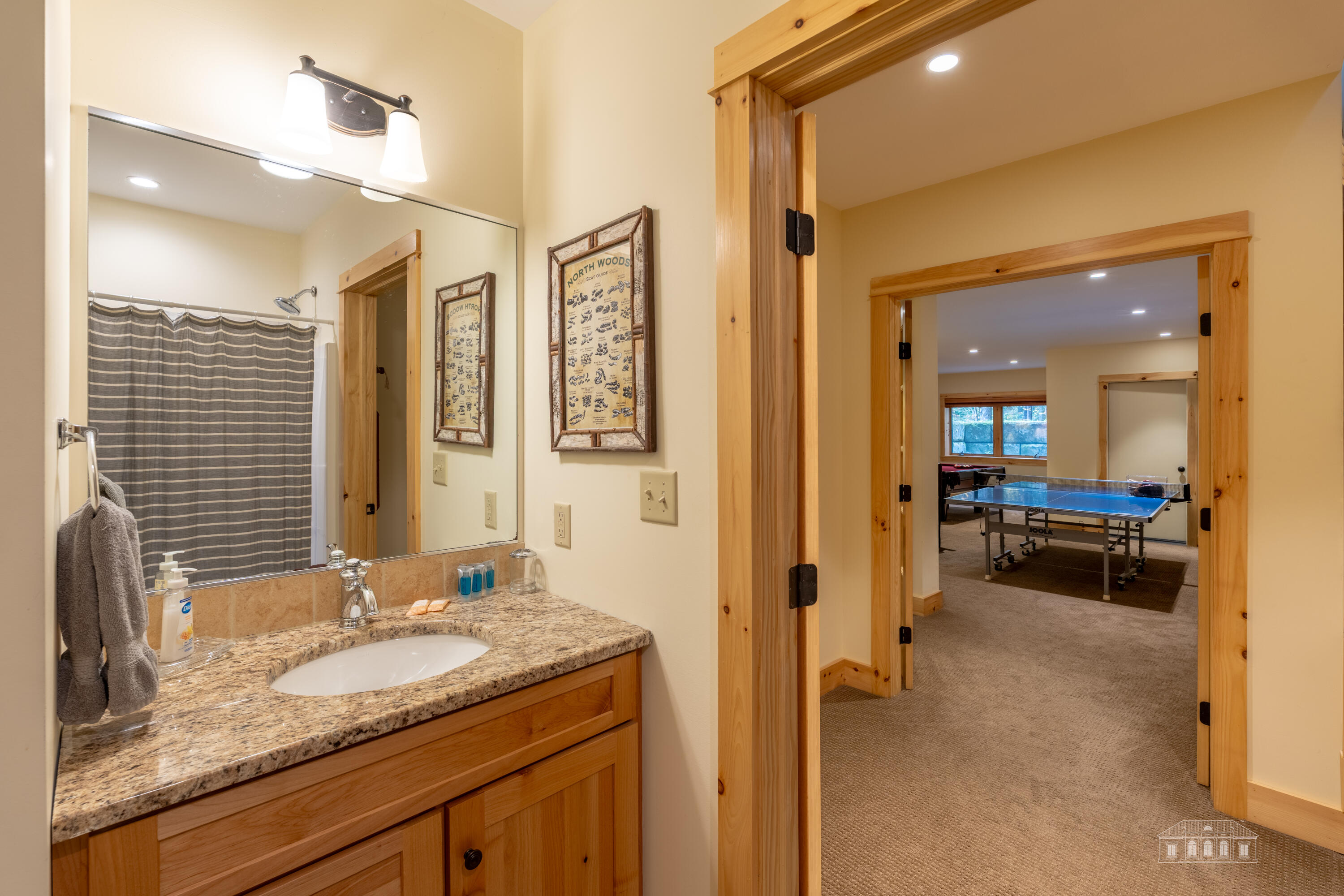 17 Cimarron Trail Lake Placid NY 12946