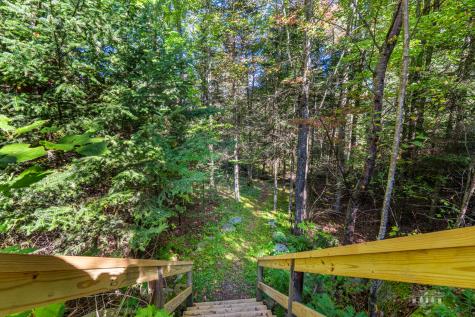 17 Cimarron Trail Lake Placid NY 12946