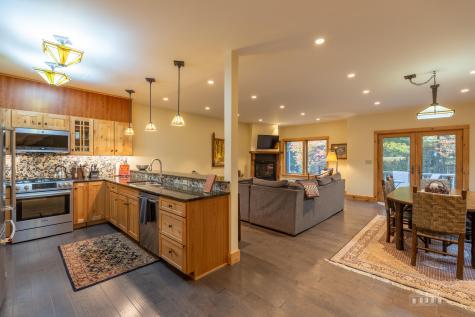 17 Cimarron Trail Lake Placid NY 12946